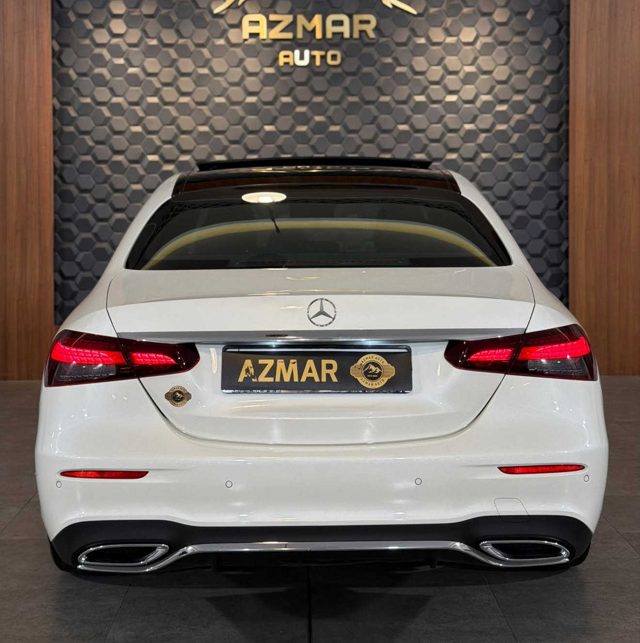 ‏E class amg 2022
سعر 385$ ورقة
وارد الماني ضمان دولي 
 محرك ٤ سلندر بانزين 

✅ مواصفات فول ✅

🛑 بنوراما
🛑 ٤ كاميرات 
🛑 كيج الكتروني 
🛑 سيتم صوت برايمستر🔥
🛑 اناره داخليه ٦٤ لون 
🛑 كت AMG بلادية
🛑 ويل وتاير جديد 
🛑 لايت عدسه 
🛑 مرايا شفط 
🛑 حساسات ٣٦٠ درجه 
🛑 كشن هيتر 
🛑 سياقة ذاتية ( Auto pilot 🧑‍✈️ ) 
🛑 قرائه طريق
🛑٥ بردات

 وباقي مواصفات المارسدس المعروفه 

السيارة مرقم و جاهز تحويل او وكالة بشرط
السياره صفر مسج 
السيارة مكفول كفالة عامة

سعر : ٣٨٥$ ورقة
للاستفسار : ***********

العنوان : السليمانية المعارض الجديدة شركة ( ازمر اوتو ) معرض رقم ٣٤
