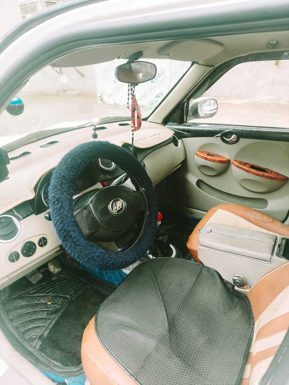 ليفان 320 للبيع
2012

للتواصل عبر الهاتف ***********

***********
