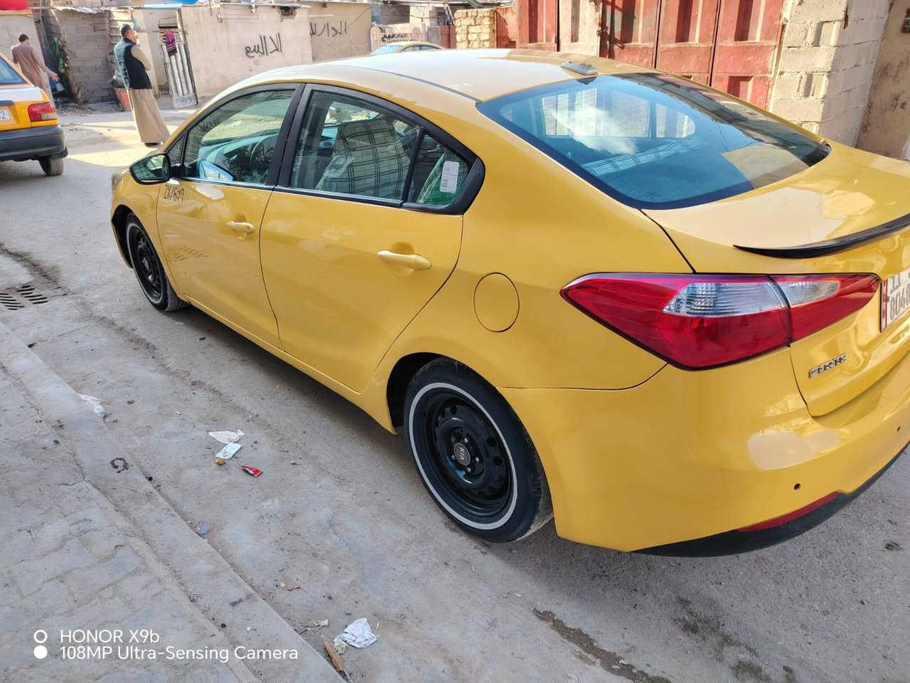 سلام عليكم عندي كيا فورتي  امريكي حادثها  باب الخلف سائق مبدل بدون دواخل موديل 2015 جاهزه من كلشي سياره  مكينه 1800دوش تخم تاير كير مكينه كله مكفول مكان السياره بغداد السعر  103وبيها مجال ***********
