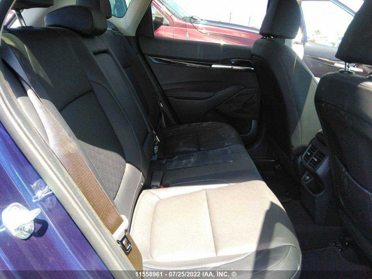 كيا سيلتوس موديل 2022
وارد امريكي فول مواصفات رقم بغداد

محرك 2000 دوش المرغوب

بصمة وتشغيل عن بعد

فتحة سقف

تدفئة مقاعد وستيرن

ابل كار بلي

نقط عمياء ورادار وهواي مواصفات معروفة بالسيلتوس

حادثها صندوك صبغ 

وباب السايق مبدل بامريكا 

 بدون ايرباگ بدون لغد او شاصي

 فقط بيها بارد خفيف بالجاملغ مال سايق

وبارد بالباب المبدل موضحات بالصور

السيارة مناقصها اي شي دهن ودامة جديدة

ماشية 76500 قابلة للزيادة

السعر 175

مكانها بغداد الرصافة

للتواصل *********** واتس اب فقط
