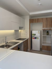 امباير وينج • ٦٣م • مفروش