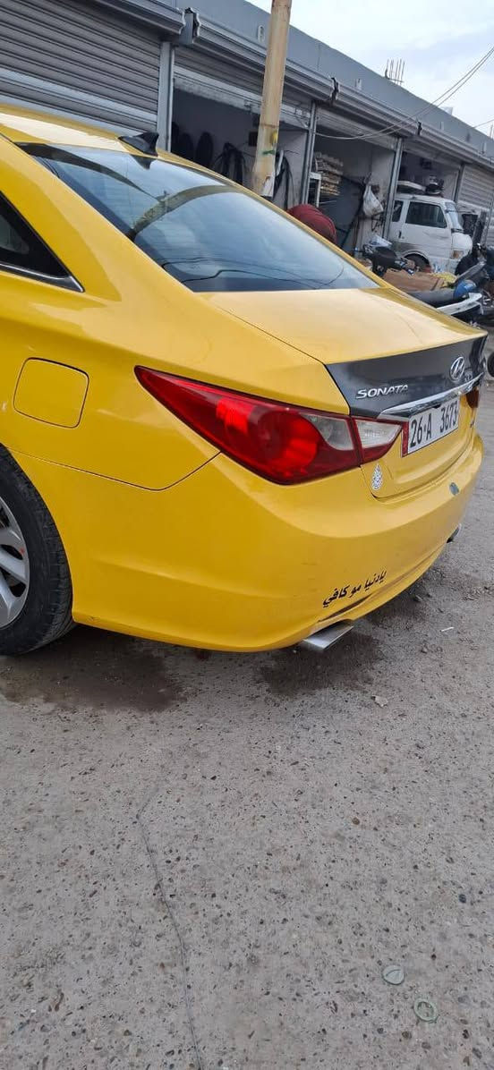 سوناتة 2011ليبل واحد من عدة قبق الجنطه السيارة كامله تدفئه تبريد كير محرك كله فول تحكم ستيرن شفتات شاشه تخم تاير جديد توشمه جديدة. رقم انكليزي مشروع وطني السعر 92وبيهة مجال بسيط 0786 531 1605
