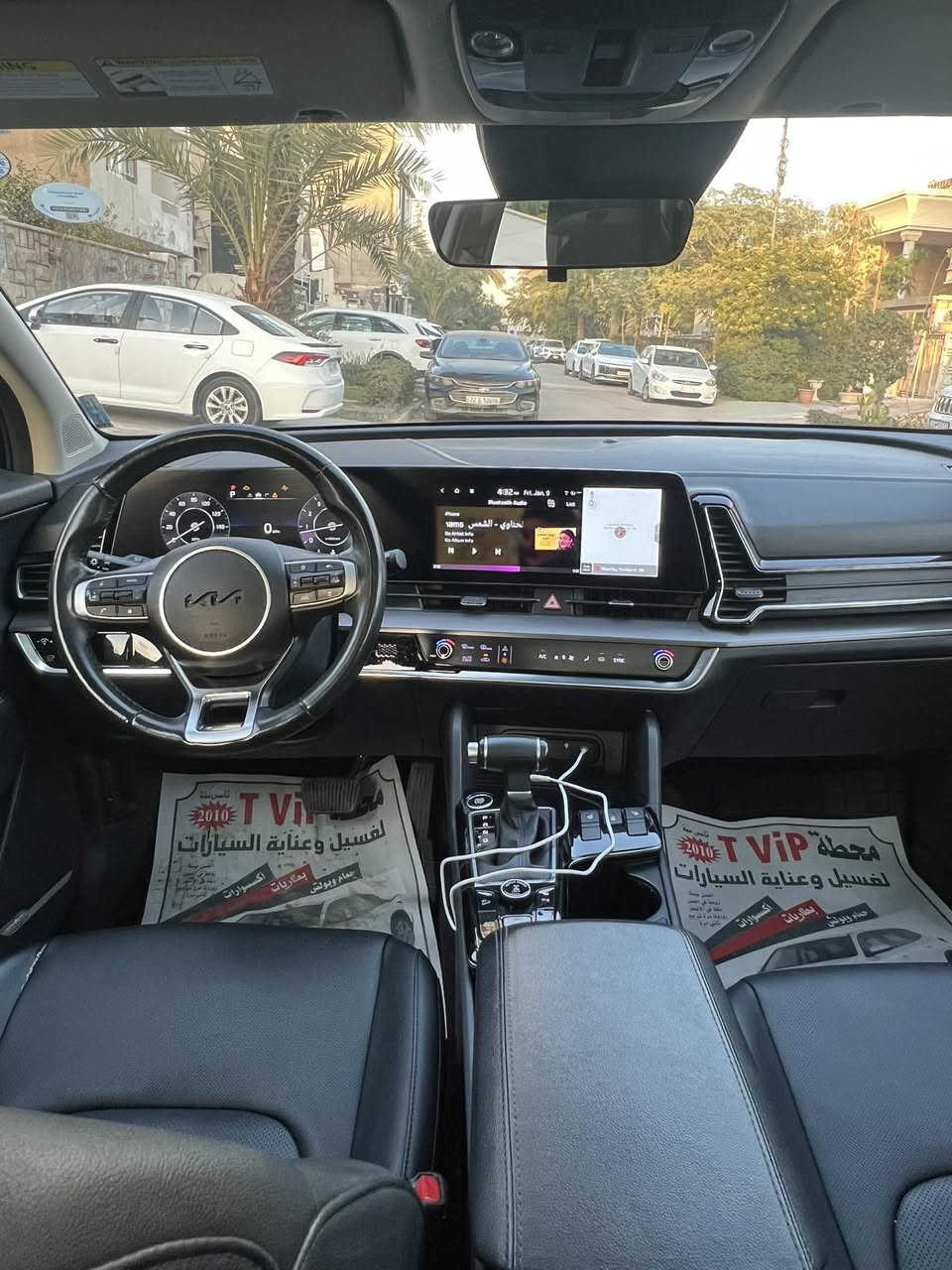 سلام وعليكم ورمضان كريم ❤️ 

للبيع / كيا سبورتج 2023 فول 1/1 📌 
رقم اربيل الدولي الجديد 
حادثها جاملغ السايق وربع من البنيد 
مكينه 2500 GDI 
سقف بانوراما 
ماشيه 81 الف مايل 
لون اسود ملكي  
شاشه كبيره مزدوجه 
تشغيل عن بعد 
رادار امامي 
رادار خلفي 
نقط عمياء 
تدفئة بالستيرن 
اشاير بالمري 
كشنات جلد 
كشنات كهربائي 
خزن ميموري كشن سايق 
 بصمة ابواب 
نظام ترحيب الابواب 
قيادة ذاتيه 
صندوك كهربائي 
لايتات لد 
بكلايت لد 
هيترات بالكشن 
قطعتين تبريد 
تبريد بيانو 
فور ويل 4X4 
ايقاف ذاتي اوتو استوب 
اوتو هولد 
نظام منحدرات 
شحن وايرليس 
كشافات 
سستم صوت شركة هارمن 

السعر 197$ 🔥🔥🔥 وبي مجال


**إذا كنت صاحب هذا الإعلان وتريد حذفه لأي سبب، رجاءا أرسل رسالة إلى الدعم الفني**