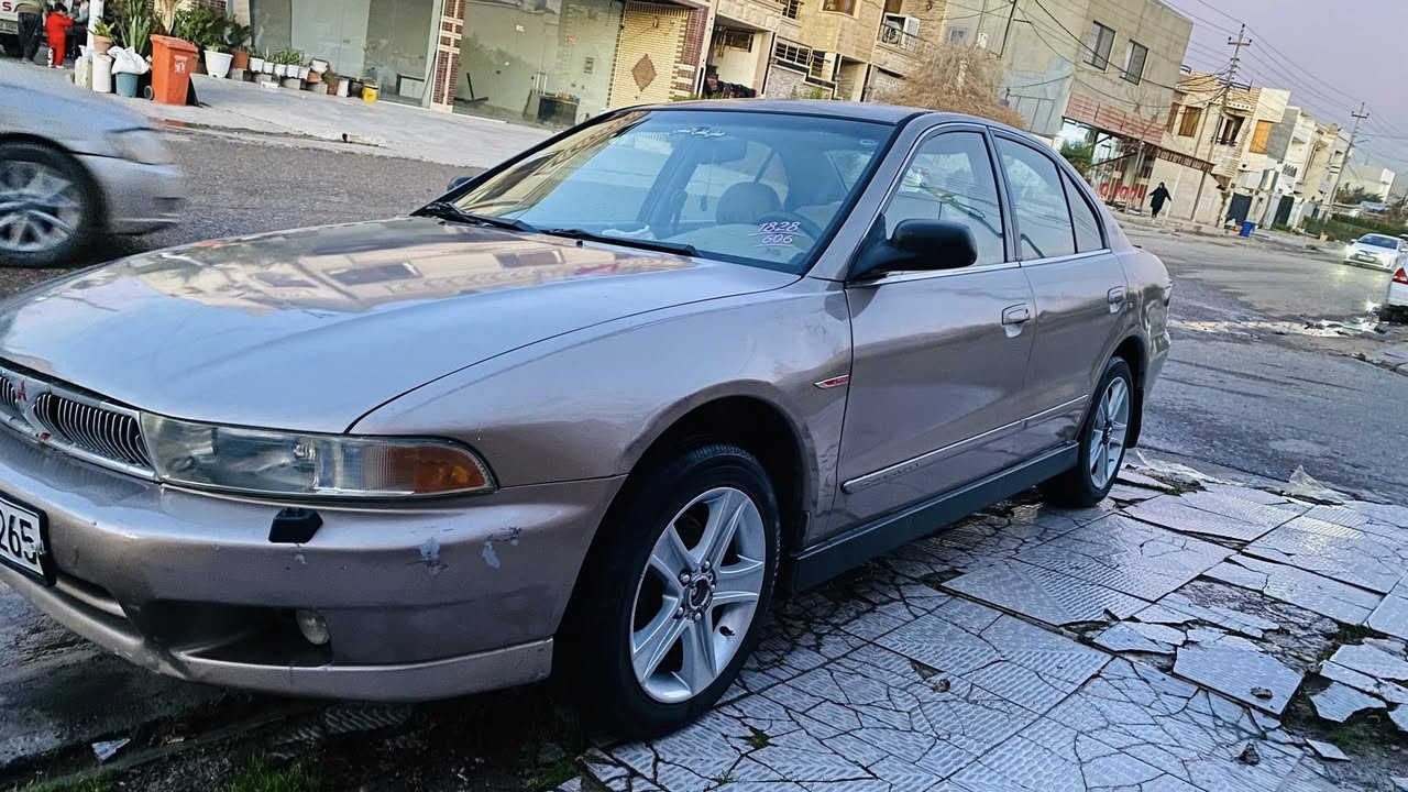 السلام عليكم
موديل ٢٠٠١ كير اوتو تبريد تدفئه بس تحتاج تنظيف راديتر 
رقم سليمانيه باسمي تحويل باي وكت ردت 
مكينه ٤ بستن 1.6L اقتصاديه جدا نواقصها قليله سياره مصرف ما بيها وارد امريكي 
سعرها 44 ورقه و شويه مجال للشراي 
مكانها اربيل 
***********
