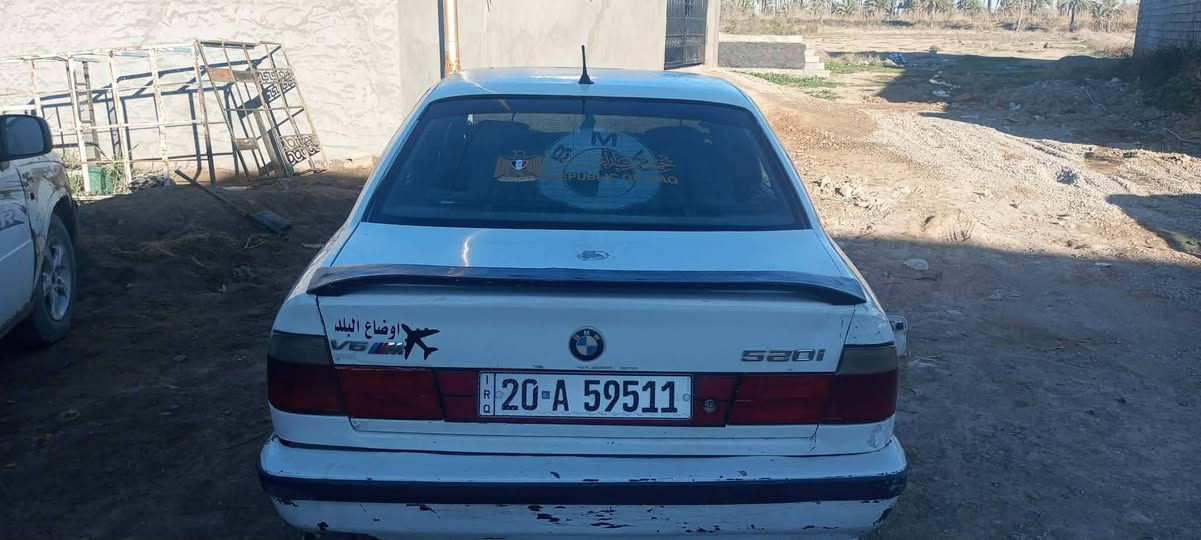 السلام عليكم
بي ام دبليو موديل ٨٩ حجم 520
مكينه كبس كير عادي
كشر ابلاد عدا الجامرلغ الأمامي صفحة السايق
 سنويه لل٣٠ شرط التحويل
 سعرها  ٣٥وبيها مجال بسيط
عنوان ديالى المقدادية
***********
