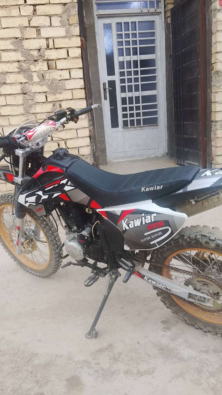 السلام عليكم دراجة قفاز Kawiar موديل ٢٥ دراجة اخت الجديدة مكينة مكفولة الدراجة بدون اوراق ضاعن اكفلهة سرقة مكاني بغداد حي الجامعة سعر 950 رقمي *********** بس واتساب
