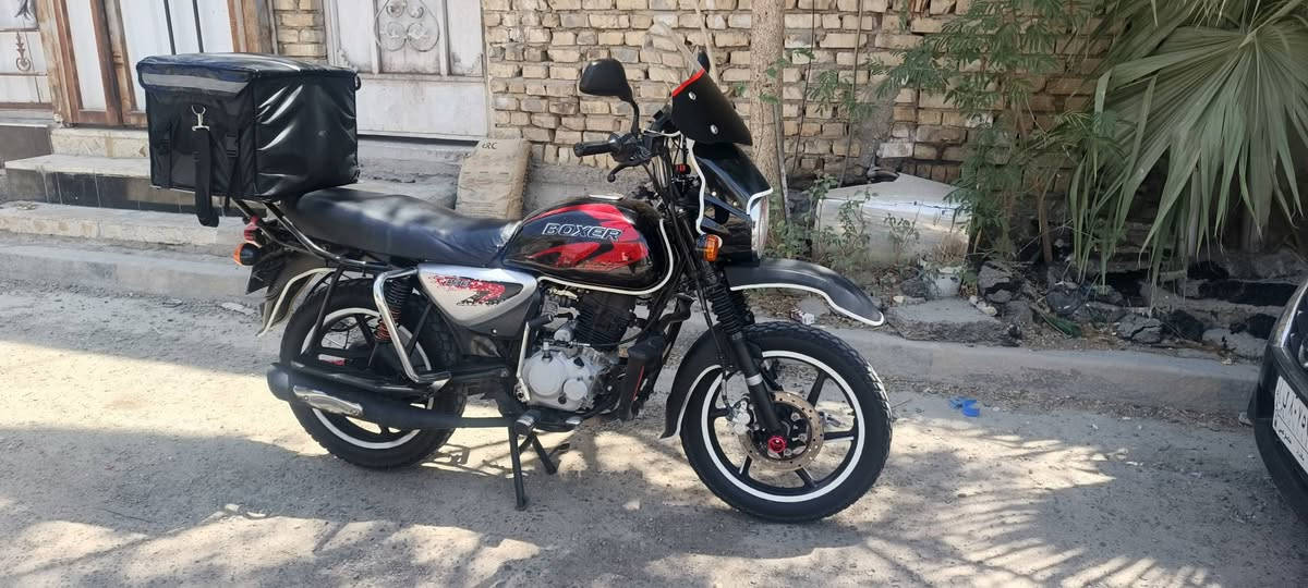 بوكسر جبلي موديل 22 شكل ل23 دراجه نضيفه بمعنى الكلمه تزوديات عليها هواي من تعلاوه سترين درع خلفي طوبات ب تاير امامي هواي بيها شغلات دراجه مدرايها كلش عله ايدي بيها منضومه عدسه وشاير زنون أبيض مكينه نضيفه بشكل يخبل  تايرات جدد زوج جبلي هواي بيها شغلات مكاني بغداد الحسينيه راشديه لمايشتري لاتعبني دراجه تعبان عليها رقمي متواجد بس ***********
