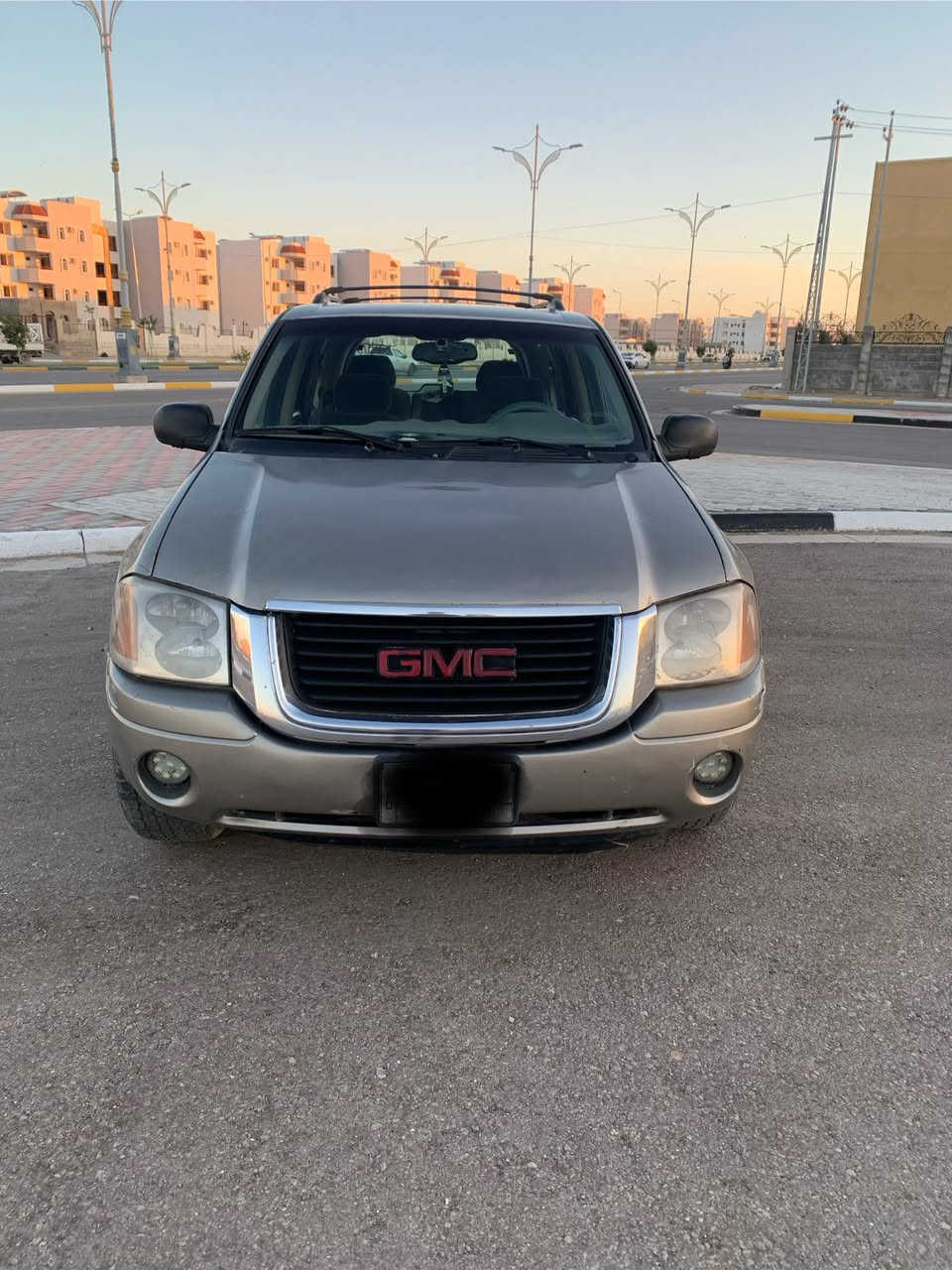 سلام عليكم انفوي سياره جديد مكينه وكير وكهربائيات وتبريد حداديه  تخم تاير كله خير من الله غرفه جديده السعر ٧٠وبيه مجال حك الجيه  بسمي مشروع وطني مكاني كربلاء رقم التلفون ***********
