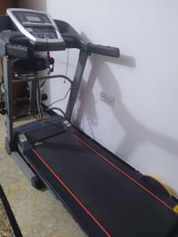 للبيع جهاز جري مستخدم قليل  السعر 400  العنوان / الدورة  07802575154