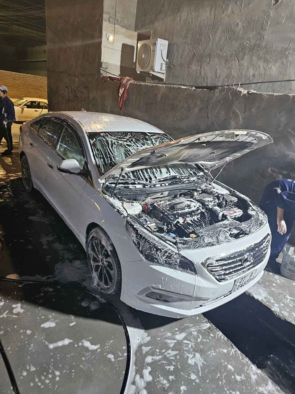 السلام عليكم سوناته موديل ١٦ اصل رقم نكلزي سياره جهزه من كلشي السعر ١٠٣ العنوان البصره ***********
