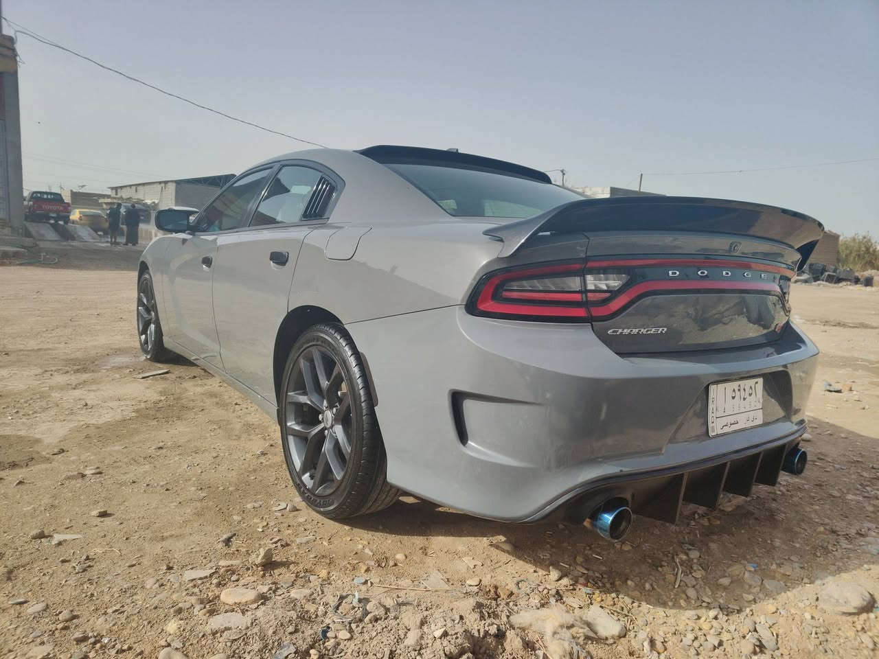 جارجر 2017 اصل
تقرير 30 % 
ويل 20 
رقم ذي قار 
العنوان ذي قار قلعة سكر
تخم تاير جديد 
جاهزه وجديده 
السعر 190 ورقه 
بيهه مجال قليل 
انه مكلف بالنشر 
رقم صاحب السياره 
*********** 
اتصل وبيك خير ودلل
