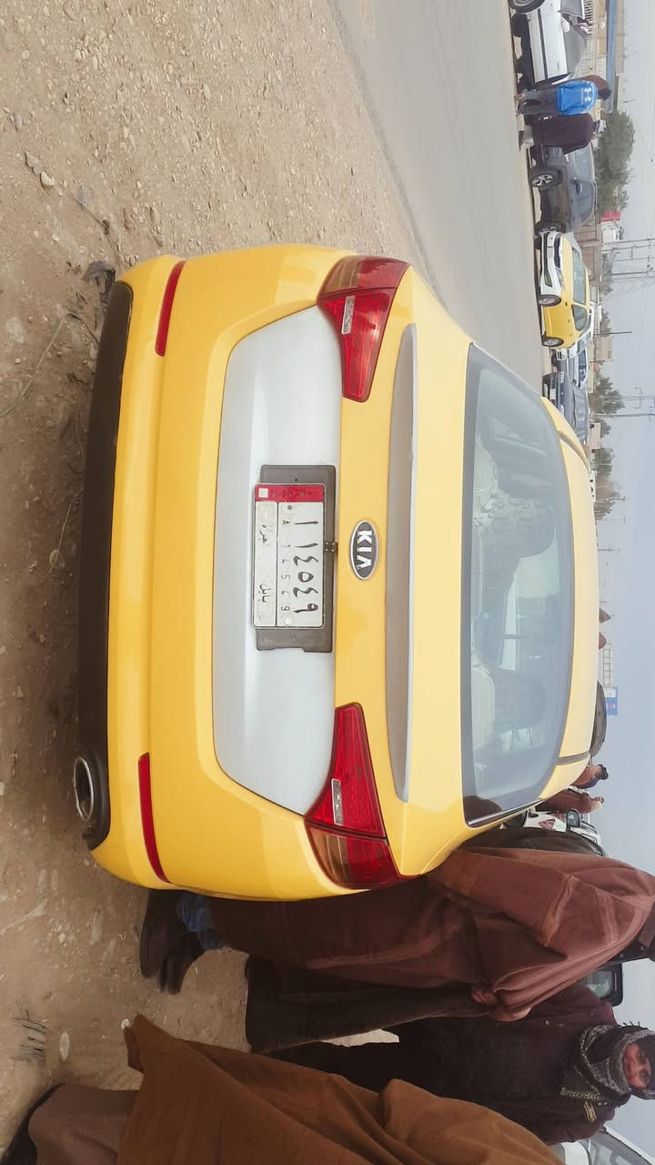 سلام عليكم كيا اوبتما 2012 خليجي 2000دوش سياره خير من الله مكينه كير حداديه تخم تاير كفاله سياره ضربتها بنيد وهلالات خلفيه  فقط صبغتها جديده جماليه السياره باسم راعيها شخصين يداورلك ثاني يوم مصفر هيئه وغرامات  مكاني ذي قار الرفاعي سعرها ١٢٥ وبيها مجال ***********
