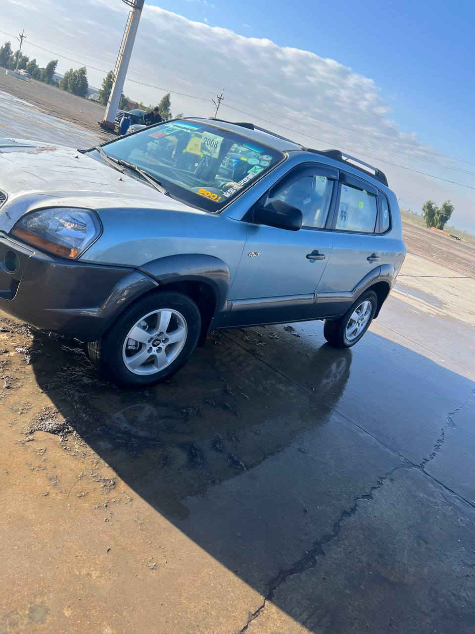 توسان خليجي. موديل 2008.  مكفول. كشر محرك كير اوتو ماتيك تدفئة تبريد  صدر جديد السيارة كاملة مناقصها شي. هزة جديدة  فتحة بل سقف رقم اربيل سعرها 110 ***********.
