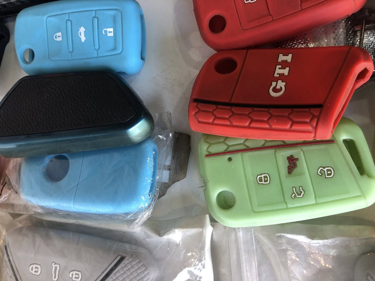 السلام عليكم
اكسسوارات احمد اودي 

انواع الكماليات 

كفرات سويج 

سبايدرات 

دفيوزر 

مداليات 

العنوان شارع النضال مقابيل محطة وقود البتاويين 

***********
