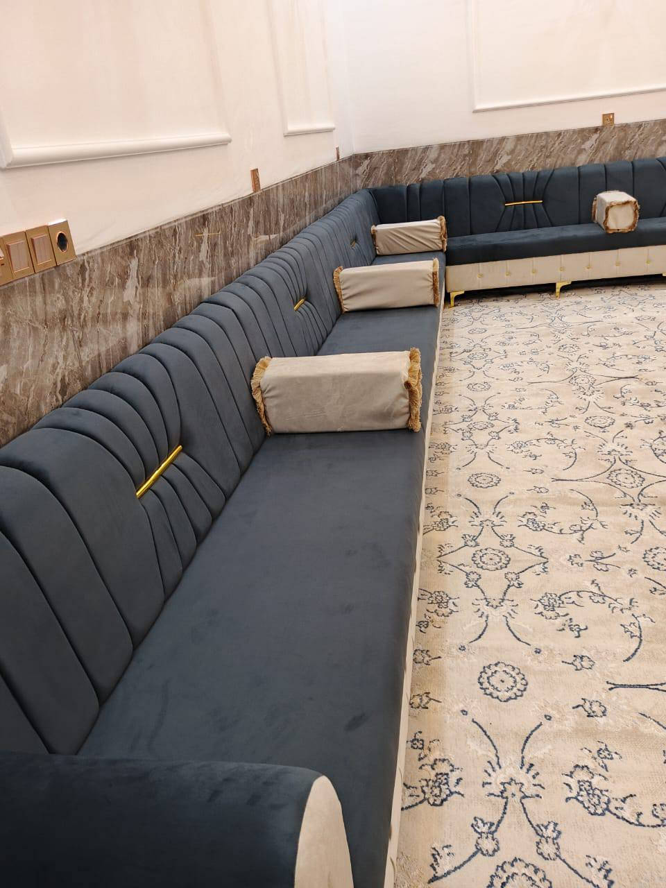 *********** معمل الامير🤝⭐ لصنع القنفات و الديوانات👍 وتجديد ومراوس الديوانات 🛫((علمأ الشغل حطاطه وانطي وصل ضمان ++ تجي وتشوف بعينك كل مرحله من العمل اضمن حقك ))) الاسعار مختلفه 70 وانتا صاعد 🛫الاسفنج والاقماش متوفر بانواع كثيره 💪✌️العنوان 🤑كركوك حي النصر 😇 بداية سايدين مركز شرطه العروبة من طرف جسر 🌉 حصو ورمل معرض ومعمل الامير⭐🤝 اهلا بكم خابرني وتدلل 🥰👀ضمان ع وصل حقيقي 👀🕺
