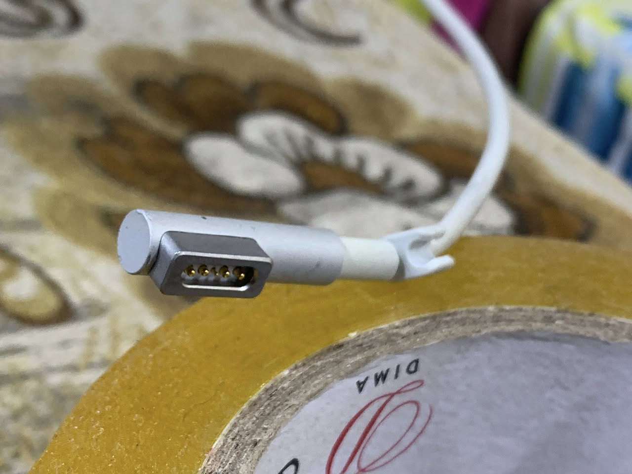 شاحنه البتوب اصليه ابل سعرهه35
***********
