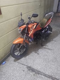 يا الله هيومه 23 سنويه ل28 نقص بيه الايت مكسور ول بك لايت ول باقي مابي...