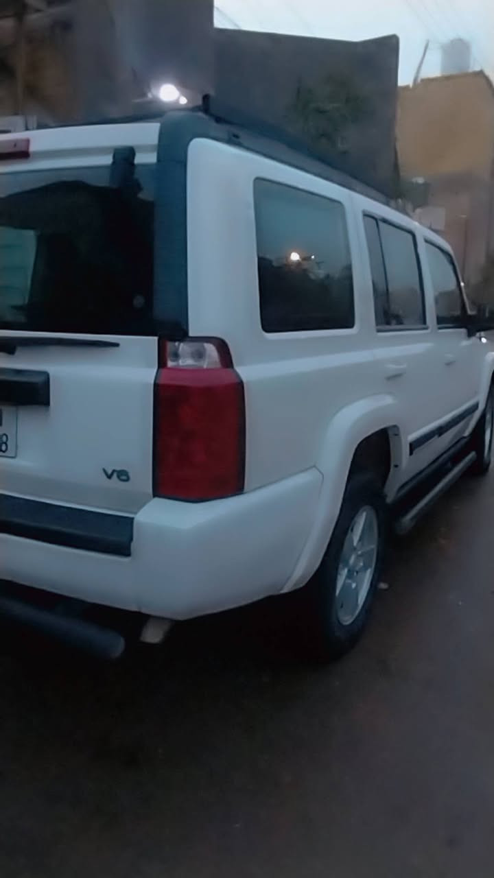 السلام عليكم جيب كمندر موديل ٢٠٠٨رقم انكليزي بغداد باسمي مكينه ٣٧٠٠بلاد تو ويل حادثها جاملغ ايمن خلفي بي صبغ للاستفسار على الرقم***********
