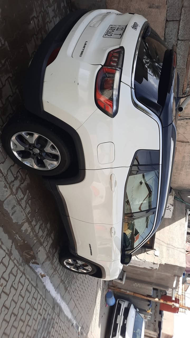 السلام عليكم جيب كومبارس 2018. حدثها چاملغ وبنيد بيها شوي بداخل بدون شاصي بدايه الغد بس صوره حدث موجوده بصور. وچاملغ الايمن هم صبغ يعني بيها 3 قطع صبغ
موصفات فول عده الفتحه بصمه ردارات شاشه جبيره جنطه كهرباء.... سونار مندلاوي
رقم انكليزي بسمي  
جديده مشيه 78
السعر 115
للستفسار ***********
              ***********
