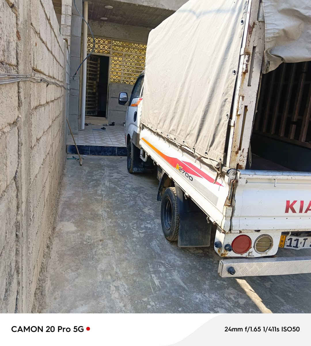 سياره للبيع كيا عموشه 2014 سنويه باسمي سياره مقفوله كير ومحرك وصدر وتخم تاير وباتري رقم بغداد نكليزي سعر ١١٠ وبيه مجال ***********
