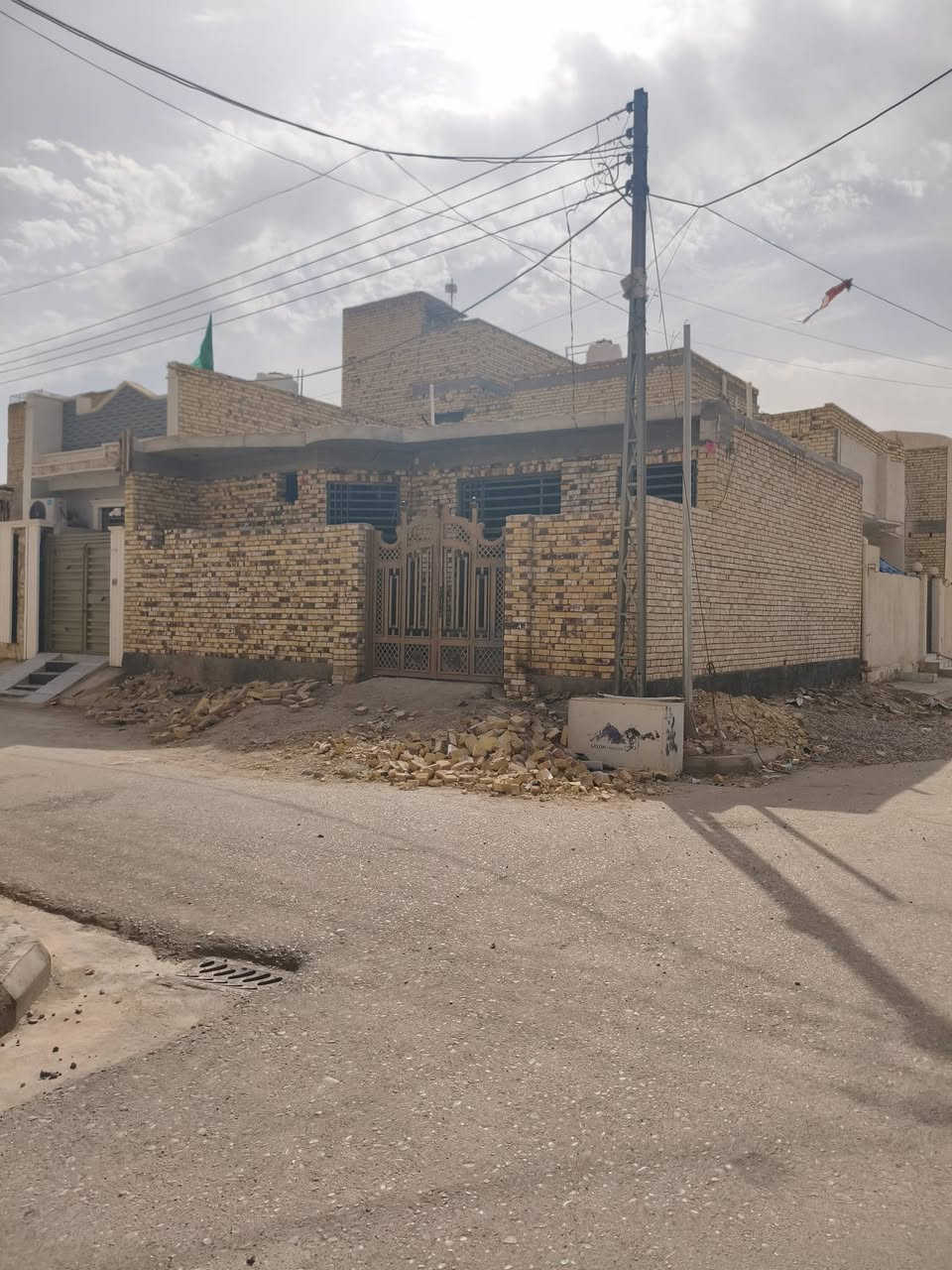 سلام عليكم بيت للبيع 100م هيكل العنوان نهوند الثالثه قرب مدرسه الصول


**إذا كنت صاحب هذا الإعلان وتريد حذفه لأي سبب، رجاءا أرسل رسالة إلى الدعم الفني**
