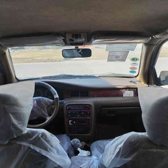 السلام عليكم سمند 2011 ناطقه للبيع مكينه بلادي لا تبخير ولا تنقيص كير كلج جديد صدر 80 ٪بيه هاي الضربه بينه بصور بجهة اليمنه بس هاي الباقي مكفول السياره بسمي رقم بابل مشروع وطني السعر 30 العنوان بغداد البلديات ***********
