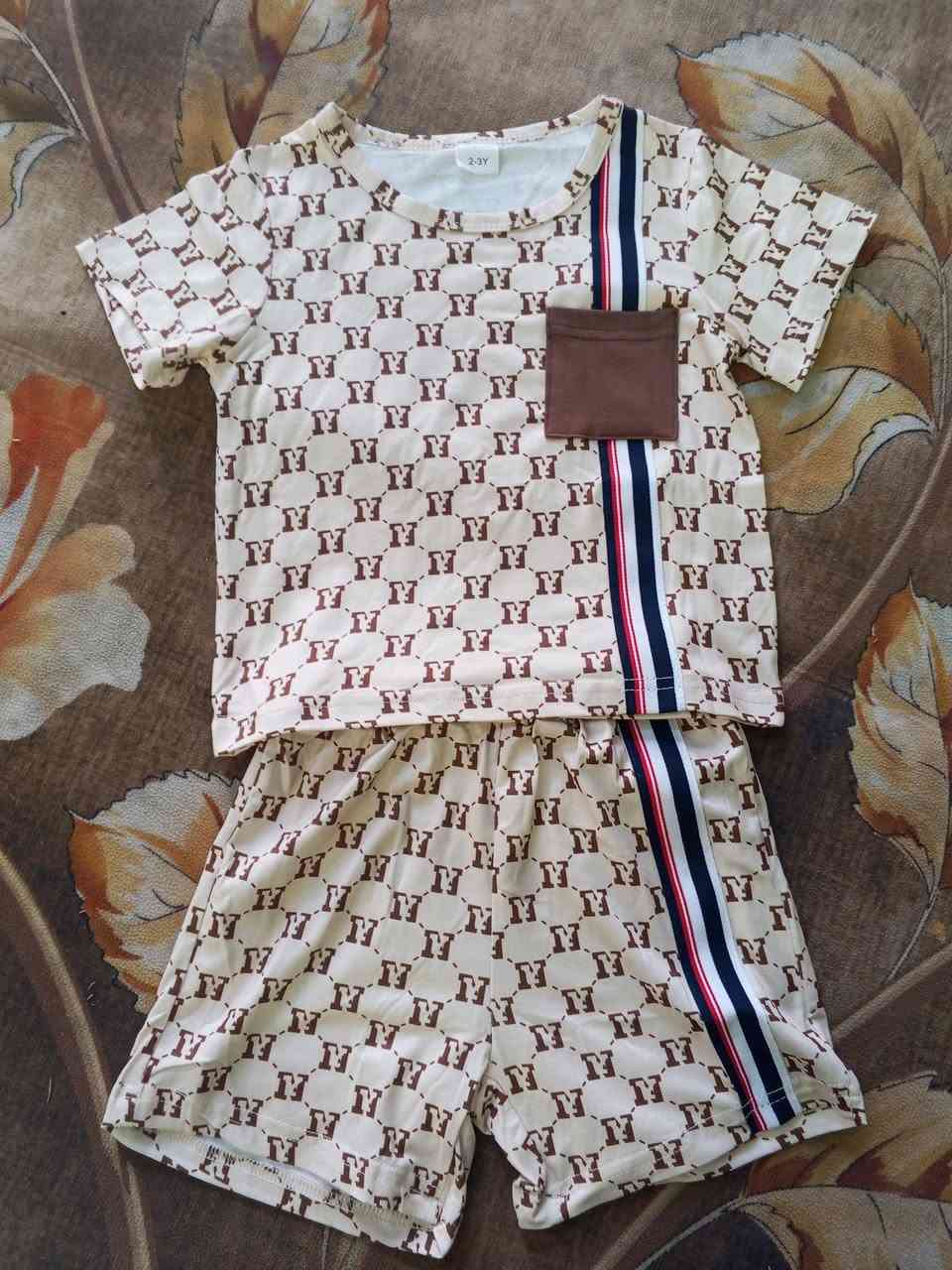 السلام عليكم يوجد ملابس اطفال من شيئن بديات
البديات سعر 2500 ويه توصيل 4500
سعر السيت الكامل 7 ويه توصيل 9 
داخل القضاء


**إذا كنت صاحب هذا الإعلان وتريد حذفه لأي سبب، رجاءا أرسل رسالة إلى الدعم الفني**