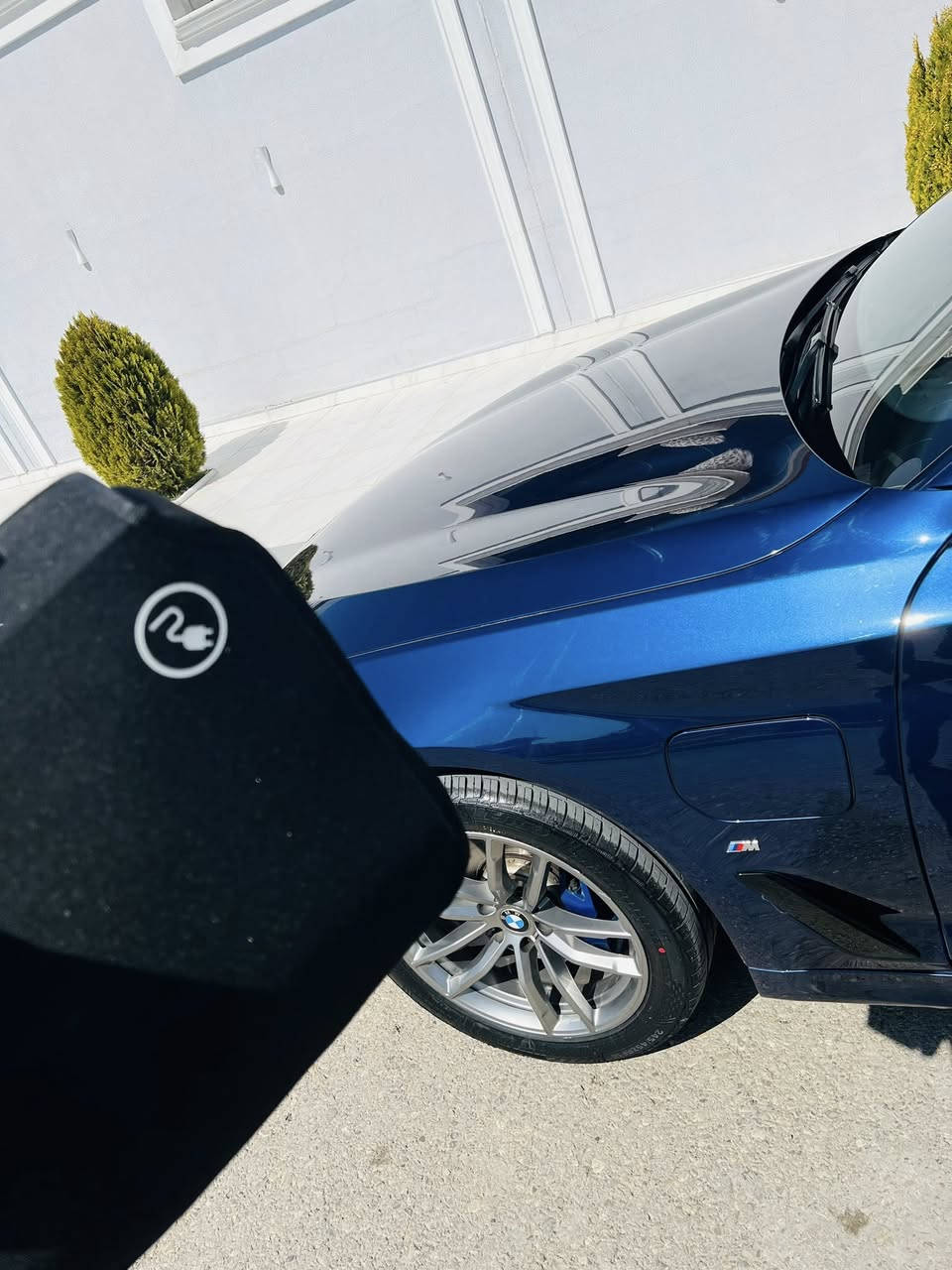 Bmw 530 I
Hybrid plag in 
2019. 
1 parcha Sbugh  
***********
*********** Erbil
