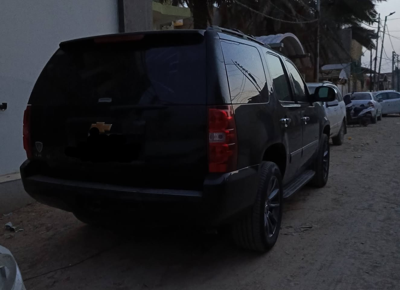 تاهو خليجي 2009 LTرقم بغداد اسود سنوية باسمي جديدة رقم انكلش بيها صبغ بنيد جمالية بدون معجون جراد ربع جاملغ امامي وجاملغ والي جوة الربع الاخير بالبيبان كفالة من الحادث و ميكنة وكير وحدادية جدد تخم تاير .  مطلوب مراوس تاهو من خليجي او امريكي 16 الى 20 اسود بغداد ونشوف شكد الفرق ونتفق 
*********** وات ساب
