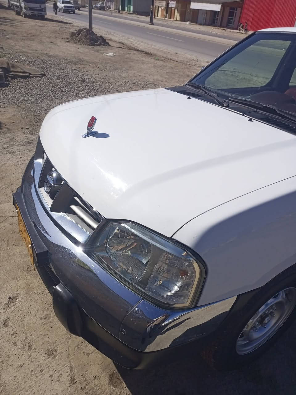 السلام عليكم
سياره نيسان دبل قماره موديل 2012 رقم اربيل سنويه منتهيه من 2017 
محرك كير شرط صدر جديد تايرات جدد سياره مكفوله للبيع  للاستفسار ***********
