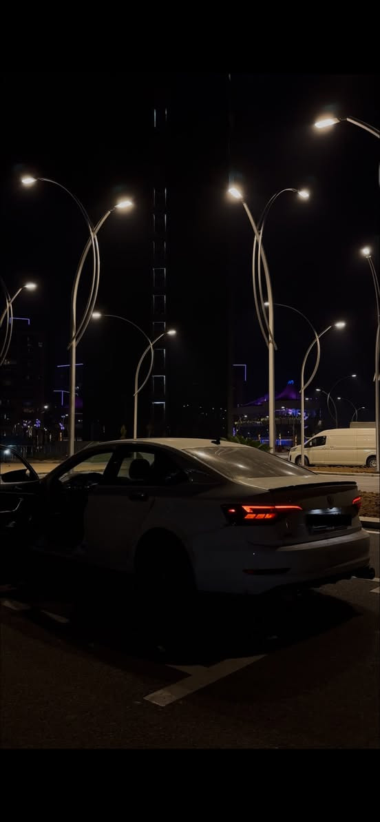 Jetta 2021 sel canadi kit kaml kraita GLi peshu psht kaps 3 parchay sbuxa 

143$ kamak majal


**إذا كنت صاحب هذا الإعلان وتريد حذفه لأي سبب، رجاءا أرسل رسالة إلى الدعم الفني**