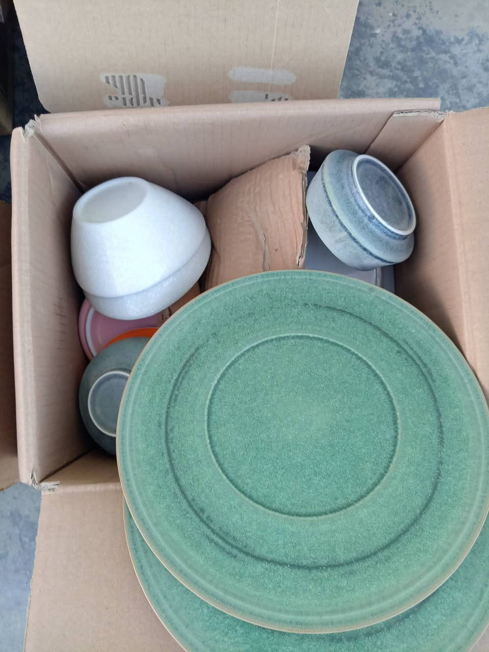 سعر الكرتون 25 مع التوصيل
سعر الكرتونين 45 مع التوصيل

كراتين فرفوري ملون حراري وابيض منقش
يحتوي 25 قطعة وفوك
يوجد توصيل لكافة محافظات العراق
***********

رابط قناة الجملة :

https://chat.whatsapp.com/Ek79U3ak7x93kz6Km2tZsp?mode=gi_t
