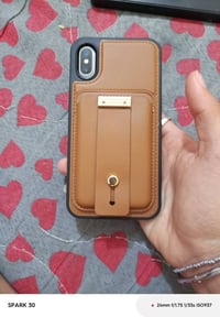 ايفون اكس عادي ذاكره ٦٤نضيف الجهاز حلو الجهاز بي بس السماعات متحركات م...