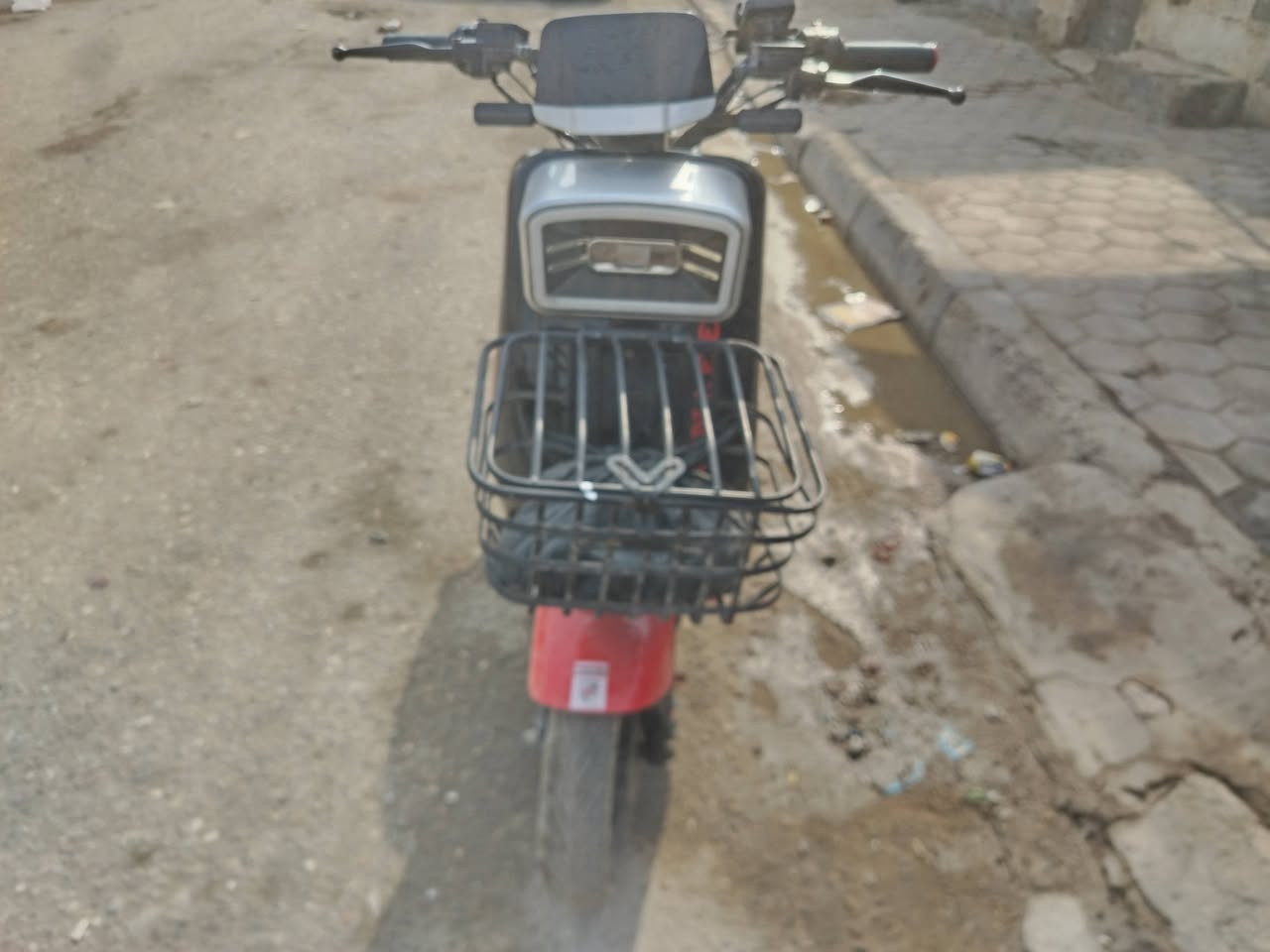 السلام عليكم ار سبعه موديل ٢٥ جاهزه بيهه ضمان بل شحن شرط الفحص كلشي شغال بيهه السعر ٥٠٠ وبيهه مجال للشراي *********** بصره الموفقيه
