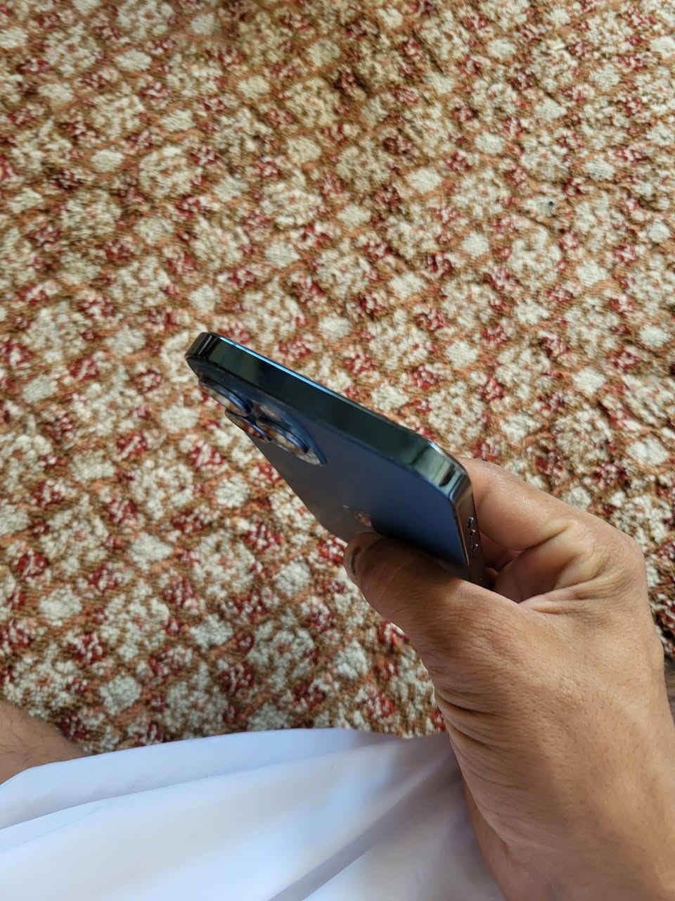 12 برو ماكس مبدل شاشة و بطارية ذاكرة 128 للبيع و مراوس شراي خاص و اتصل ***********
