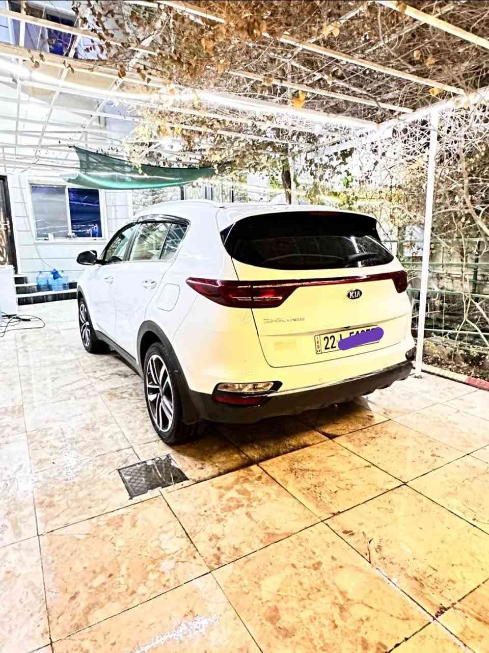 كيا سبورتج خليجي موديل 2020 
رقم أربيل بأسمي
مكفولة كفالة عامة من الصبغ والتبديل والبارد
مكفولة من رصعات و الشخوط
شاشه كبيره اصليه 
ماشيه 90 كيلو متر قابل للزيادة
لايت امامي ناصي عالي زنون 
رقم أربيل بأسمي جاهزة وكالة او تحويل
كير ومكينة مكفول 100%
 الصدر و الحدادية مكفولات  100%
تبريد شغال 100%
مكينة 2.0 
محرك دوش
مري شفط
حساس امامي 
حساس خلفي
أريل نفكيشن
كامره اصلية دواره
تبريد قطعتين 
تغليف الارضية بالكامل
تخم اطارات جديد 2025
فول تحكم ستيرن 
ثلاث انظمة قيادة
eco/sport/normal
وكالة الشركة الدولية NIM
المكان_ البصرة
السعر 200
الاستفسار *********** يوجد وتس البصرة, العراق
