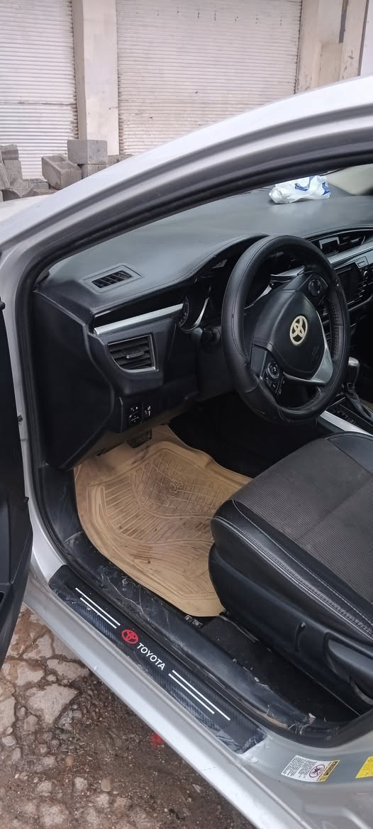 كورلا سلفر وارد كندي. ٢٠١٦ بأسمي والسنويه لغاية ٢٠٣٠.بيها دفتر بنزين نظيف مال البيت ويل كروم بلادي.تحكم ستيرن ويدوي. ٣ أنظمة سرعه.كشن اسود جلد بلادي بيها ضربه من صفحة سكن. مبدل جامرلغ وبونيد. مكاني كركوك. والسعر ١٤٢ بيها مجال للطيبين. وهذا رقمي ***********
