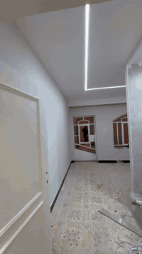 خلفة ديكورات واصباغ متفرغ
لعمل كافة انواع ديكورات 
جبس بورد 
بوردكس 
سقف 60/60 
شرايط بلاستك 
بديل خشب 
شيبورد 
بديل زرع 
بنلات 
اصباغ 
اشتغل مكطوعه واشتغل على متر واشتغل بس عمل 
وارزق على الله ويارب يرزق الجميع 
***********
