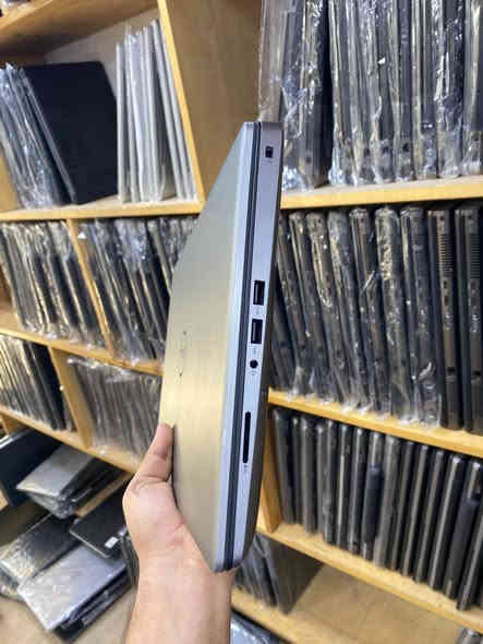 لابتوب دل 7550 نظافه 98%
مواصفات عاليه جدا تشغل اغلب الألعاب القويه مثل فيفا 2023 الحياه الواقعيه والبرامج القويه مواصفات مرفقه بالصوره اشتريتها قبل شهر وما شغلتها كم ما عندي استخدام بيها .. للبيع ٦٥٠ الف مع جوستكات ثنين هديه وجنطه علما بطاريتها يراد الها تبديل ما تطول ماعندي توصيل مكاني بغداد ***********
