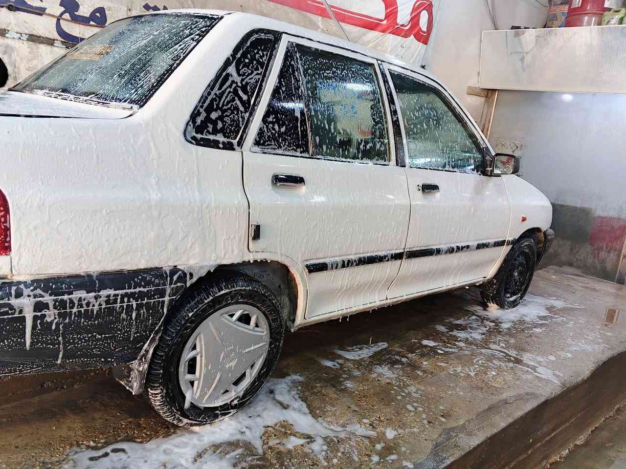 سلام عليكم عدي سايبه موديل ١٤ جديده مكينه و كر جدد حداديه جديده السياره جاهزه راعيهه يمي ثاني يوم يداورلك  السعر ٣٦ وبيهه مجال المكان النجف الرقم ***********
