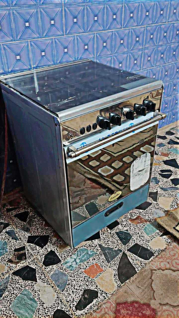 طباخ تكنو 4 عيون مصري مستعمل نضيف ناره زركه فرن فوگ وجوه حجم 60×60سعر 100 عنوان بغداد فلكه حي نصر قرب العبيدي للسفسار اكثر اتصل على الرقم 0773 471 2939 بغداد, العراق
