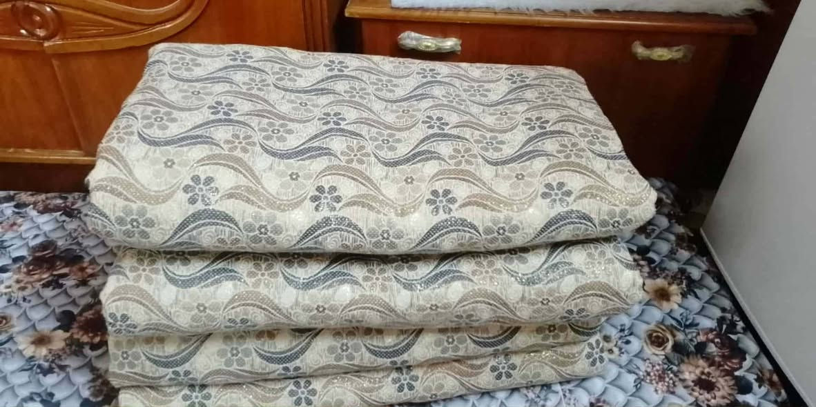 دواشك عدد ثنين صوف للبيع سعر الوحدة 15 والحافات ثنين الوحدة على 9 الف جهاز عروس مامستخدمين 
عنوان موصل حي صدام


**إذا كنت صاحب هذا الإعلان وتريد حذفه لأي سبب، رجاءا أرسل رسالة إلى الدعم الفني**