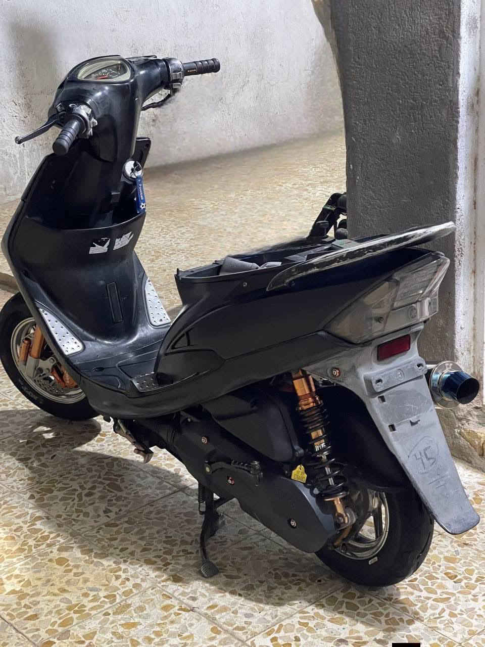 البيع ماكس عدله شلعه معدله مكينه ما مفتوح 🔓 شرط وصولي اوراق رمبه اني ما عايز فحبيت يستفاد منه الفقير اول واحد  يتصل بل عافيه عليه ب 150الف ومكاني ميسان  حي العسكري  رقمي ***********
