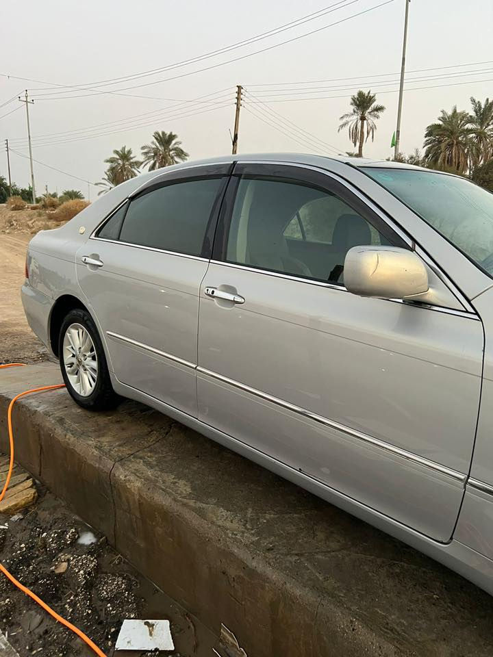 شاهينة 2007 شاصي 82 فول مواصفات عدا الفتحه
محرك D5 حجم 4000
شاشة بلاديه
بصمة 4 أبواب 
بصمة تشغيل 
مري شفط + ترحيب
كروز سرعة 
تحكم ستيرن 
حساسات خلفي امامي 
و بعد بيها هواي مواصفات 
كير محرك كفالة

كصه جنطه
السعر 35 
***********
