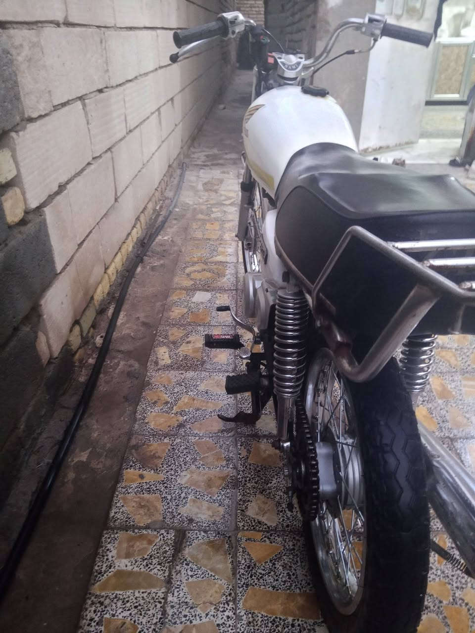 السلام عليكم
دراجه للبيع
مكينه نامع شلامجه شاصي  ارشه اوراق اصولي اوراق نضيفه
دراجه حلوه ونضيفه 
سعر 750
تواصل وياي واتساب مامتواجد عل ماسنجر
***********
ناصريه مركز
