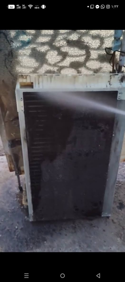 ## ❄️ خدمات البرق للتبريد والتكييف ❄️
مع اشتداد حرارة الصيف، رجّع سبْلتك لوكالته وخلي الهوا ينكّط ثلج! 🥶✨
نقدم لكم أفضل خدمات **غسل وتنظيف السبالت والمكيفات** في **جميع مناطق بغداد**، بأحدث الأجهزة والمواد التي تضمن لك أعلى كفاءة تبريد وأقل استهلاك للكهرباء.
### 💰 أسعارنا التنافسية:
 * **تنظيف السبلت الكنتوري:** 30 ألف دينار فقط.
 * **تنظيف السبلت الجداري:** 25 ألف دينار فقط.
### 🛠️ من أعمالنا اليوم: تنظيف سبْلت كنتوري (احترافي بالكامل)
لأننا لا نكتفي بالتنظيف السطحي، قمنا اليوم بإجراء صيانة وتنظيف شامل لسبْلت كنتوري تشمل:
 * **فصل راديتر التبريد** تماماً عن القطعة الداخلية.
 * **غسل وتنظيف الراديتر من الجهتين** لإزالة الأتربة والأوساخ المتراكمة بالداخل والتي تعيق التبريد.
 * **غسل وتنظيف القطعة الخارجية** بالكامل وبضغط الماء العالي لضمان عمل الضاغط (الكمبريسور) براحة تامة.
### ✨ لماذا تختار خدماتنا؟
 * **تنظيف حقيقي وعميق:** نصل إلى الأماكن التي يصعب تنظيفها بالطرق التقليدية.
 * **توفير في الطاقة:** تنظيف الراديتر يقلل الحمل على السبلت ويوفر في استهلاك الكهرباء.
 * **تغطية شاملة:** نصلك أينما كنت في **جميع مناطق بغداد**.
### 📞 للحجز والاستفسار اتصلوا بنا الآن:
📱 ***************
📱 ***************
> **💡 لا تنتظر حتى ينقطع التبريد... احجز موعدك الآن وخلي صيفك بارد!**
>  ويتوفر لدينا شحن غاز جميع انواع التباريد والمكيفات وتصليح جميع الاعطال وشد وفتح ونقل السبالت والمكيفات 
### تابع الصور والفديوهات الموجوده في التعاليق###
