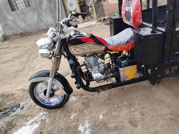 سلام عليكم ستوته للبيع موديل ١٤ رقم ابيض شرط التحويل تعمير ٢٥   السعر واحد ٢٥٠  وبيه مجال حق الجيه العنوان الرميثه   ما متواجد  عله الفيس الشرياي يتصل ونائب خادم ***********
