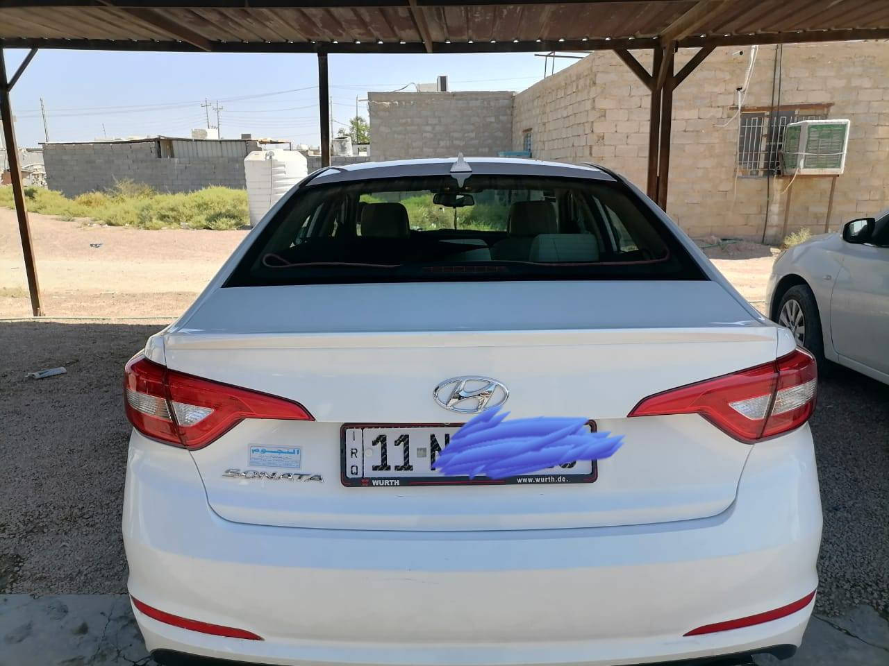 السلام عليكم
سوناتا 2017  وارد امريكي

حادثها موضح بلصوره شخوط فقط 

محرك 2400 GDI

رقم بغداد 

شاشه كبيره 

كشن مخمل 

مانع انزلاق 

مثبت سرعه 

كامره دوراه

وباقي المواصفات المعروفه

ماشيه 80 

ما ناقصها يي شي من صدر وتايرات

نوزلات _بلكات _ جويتر عليها ادامه كامله بدون يي نقص تشغل وتطلع والسياره احله من الصور

للاستفسار 

‏‪***********‬‏ واتساب 

‏‪***********‬‏
