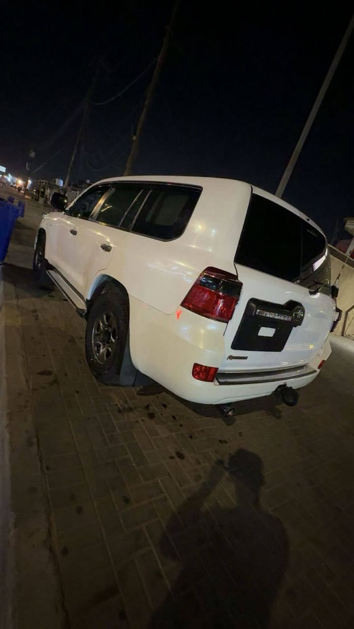 لاندكروز كاز كير عادي
مواصفات G مديل ٢٠١٢
رقم اربيل بسمي
مكان السياره البصره
 رقم صاحب سيارة ***********
