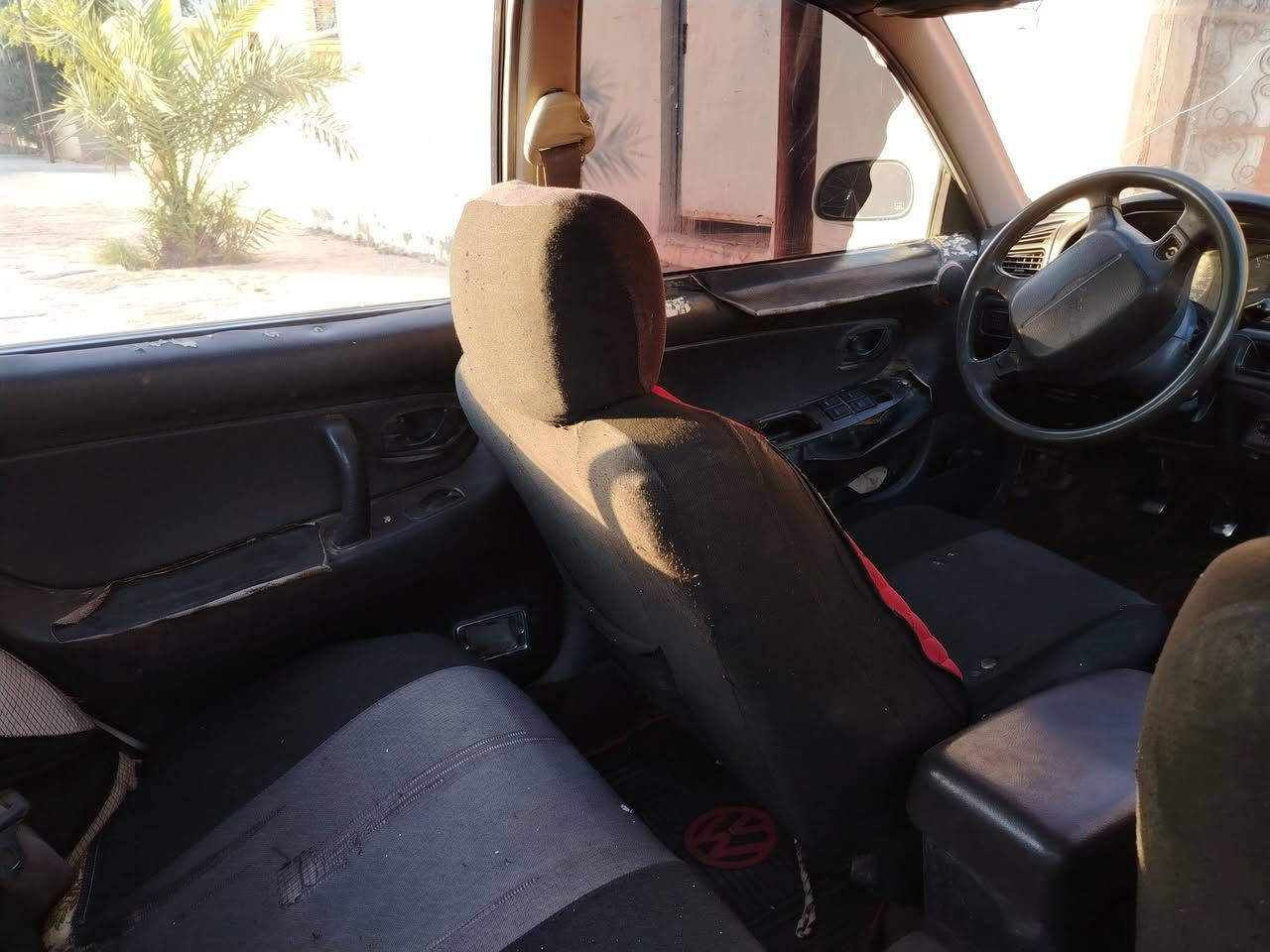 السلام عليكم للبيع مسبوشي كلنت موديل 1993 كير محرك صدر جديد تبريد تدفئه تايرات نص عمر كشر بلادي مابي صبغ بس ملاحضات بسيطه كهربائيات كله شغاله مانقصها برغي اترايك للبصره مكان السياره تكريت تحويل ثاني يوم السعر 32 الاستفسار على الرقم ***********
